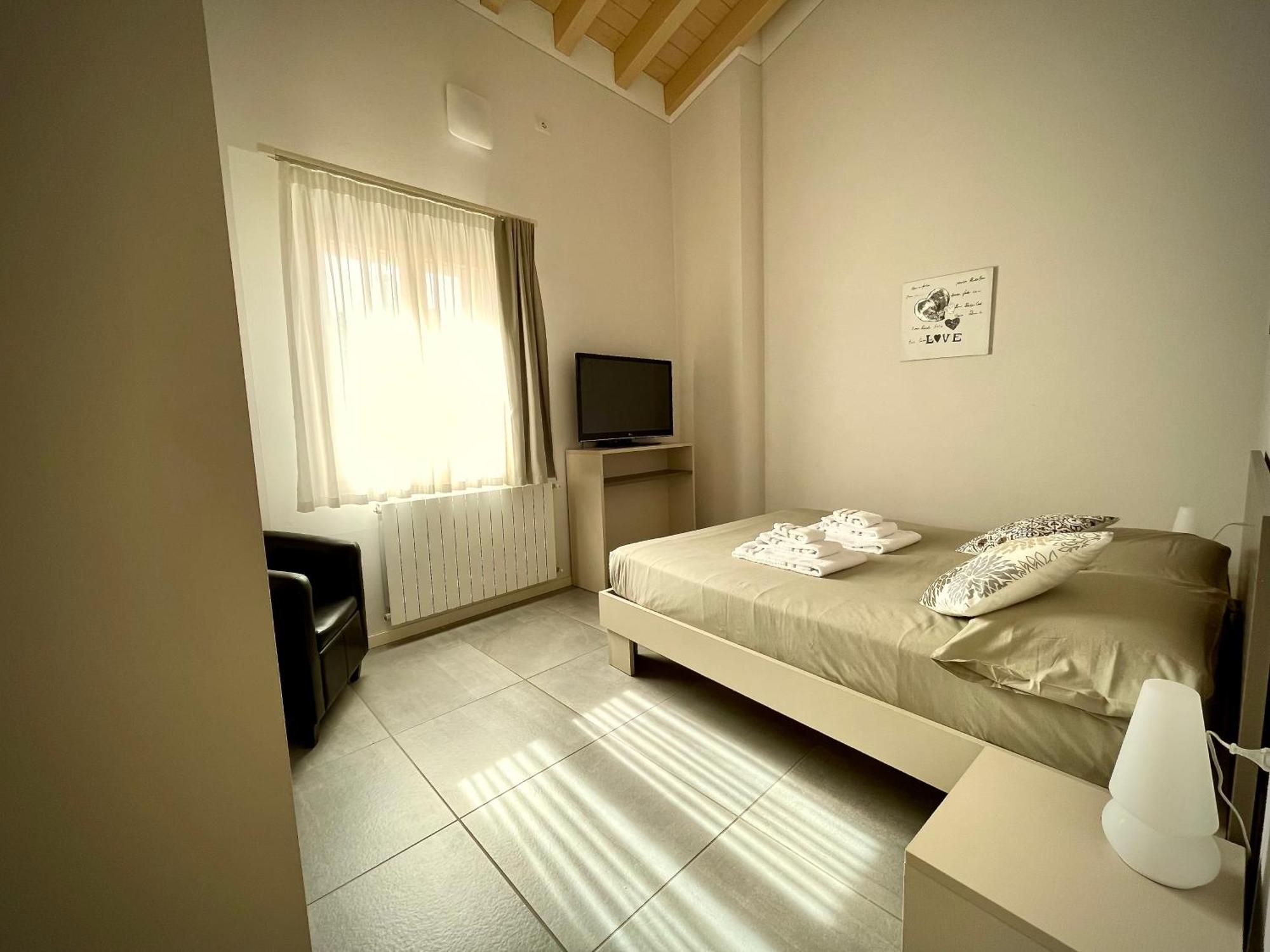Villa Fontanelle Gardapartments Polpenazze del Garda Eksteriør billede