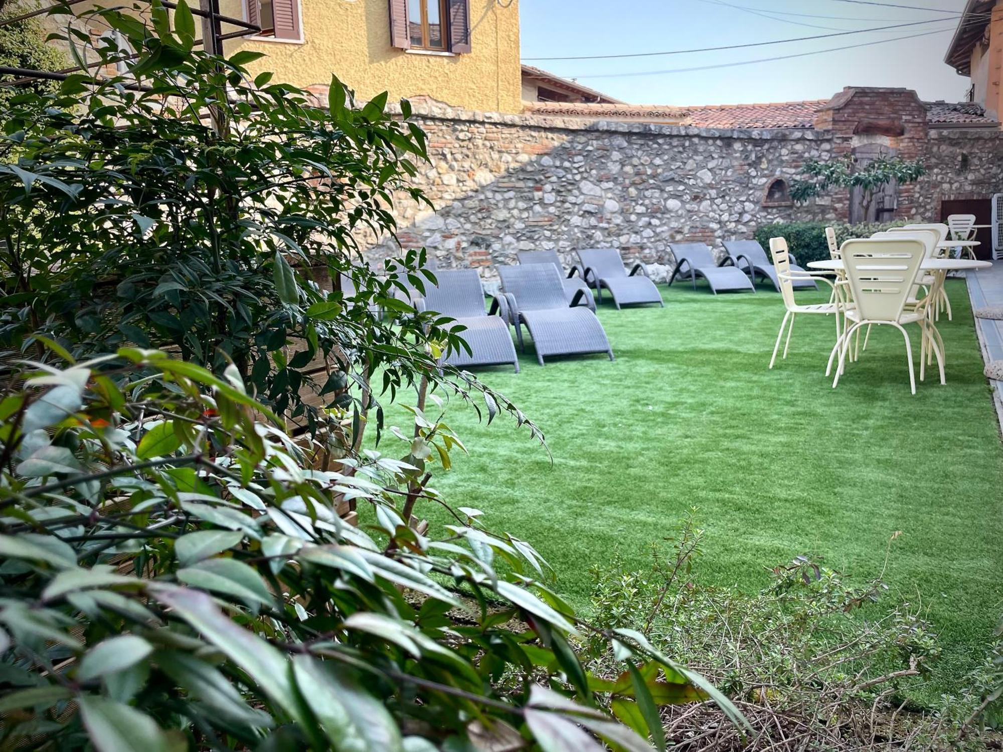 Villa Fontanelle Gardapartments Polpenazze del Garda Eksteriør billede