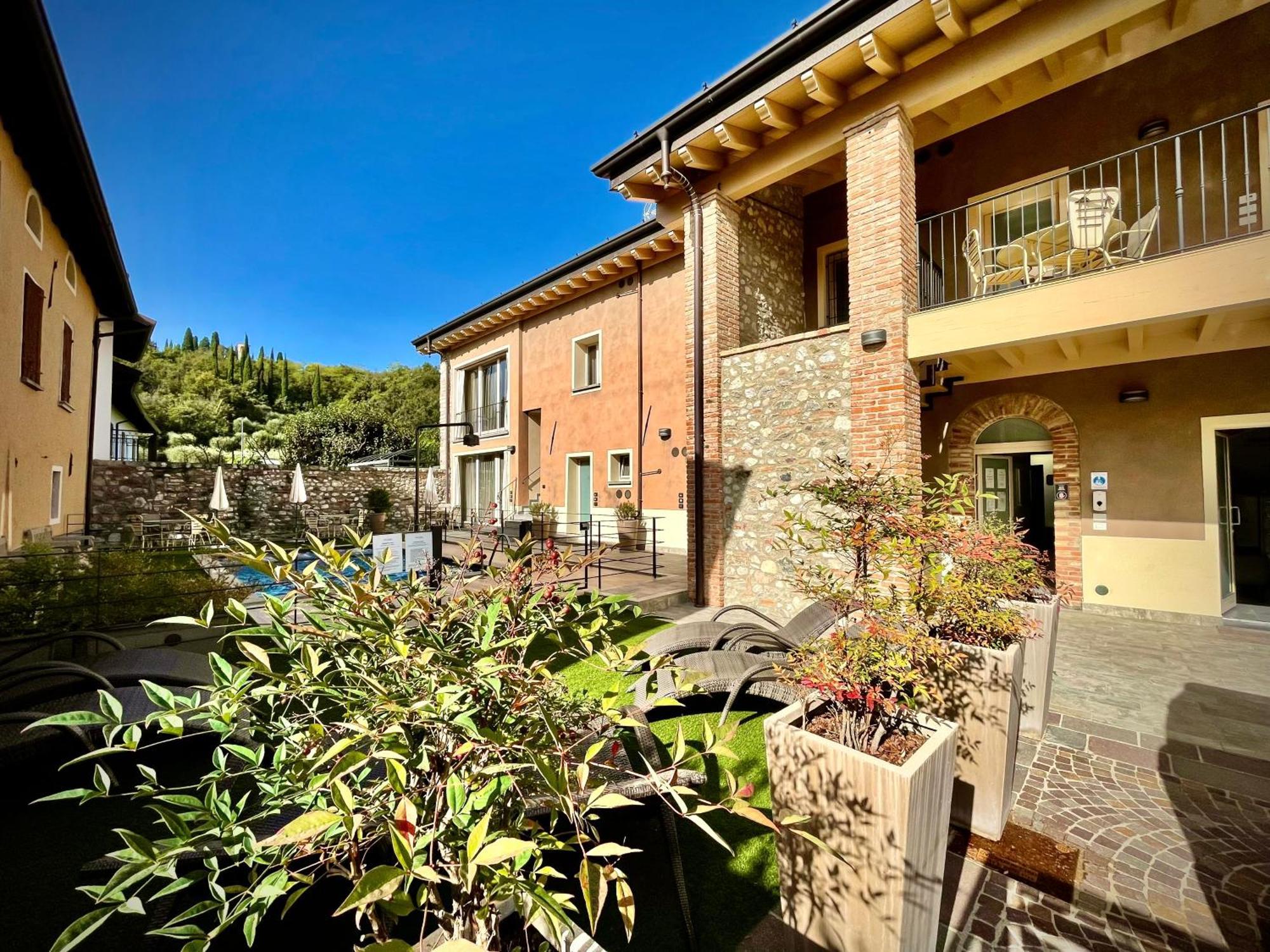 Villa Fontanelle Gardapartments Polpenazze del Garda Eksteriør billede